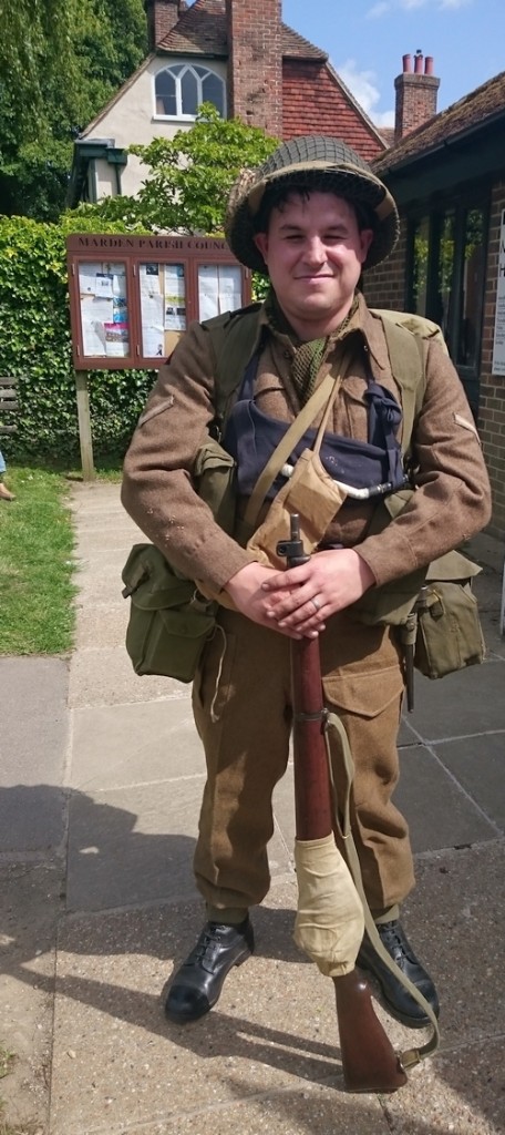 Peter Cosgrove attired in authentic uniform